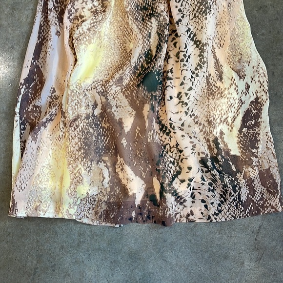 Women’s Snakeskin Print Dress With back Keyhole - Picture 2 of 4